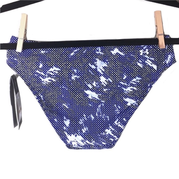 NWT Under Armour Spotted Camo Print Microthread Fitted Bikini Bottoms Size Small - Picture 3 of 8